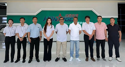 Cross-border communication | Dubai customers visited Hanxing Energy for inspection and in-depth exchanges, and discussed energy storage cooperation